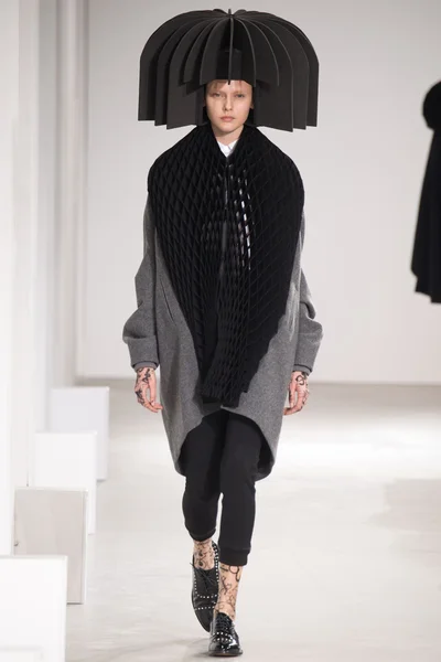 Look 39